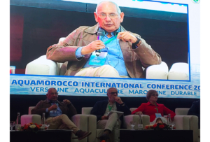 Patricio Dantagnan, académico de la Facultad de Recursos Naturales, Profesor Titular de la Universidad Católica de Temuco, co-fundador y actual Director del Laboratorio de Nutrición, Durante su intervención en Agadir sobre la experiencia chilena.