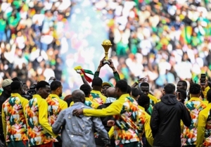 Celebraciones de la selección senegalesa acompañadas de declaraciones provocadoras y gestos desafiantes.